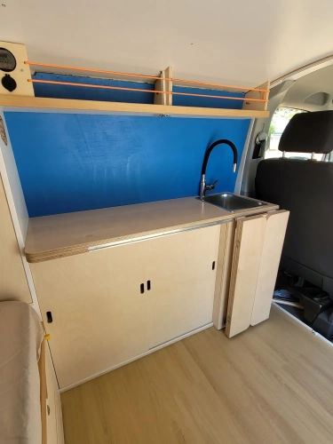 Van et Rance - aménagement sur mesure - intérieur cuisine VW T6